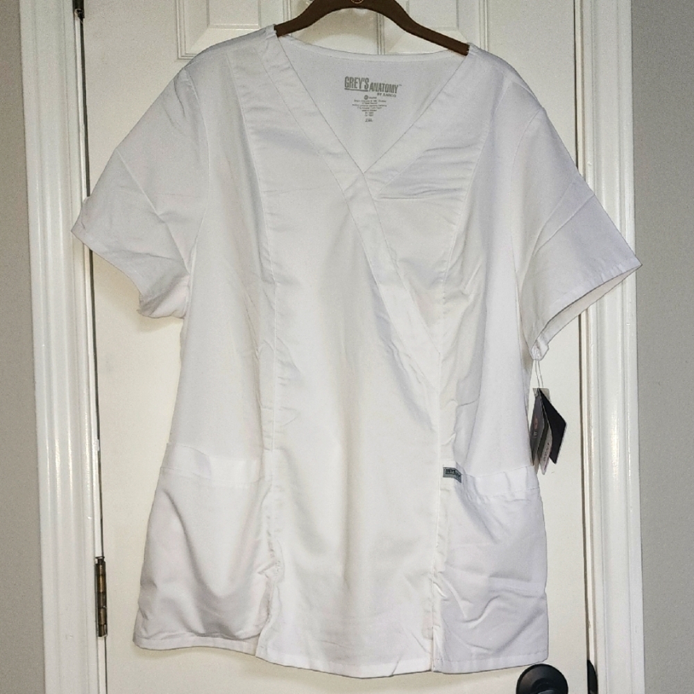 NWT Grey's Anatomy Barco White 2 Pocket Mock Wrap Scrub Top Size XXL​​​
